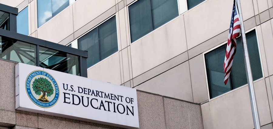You are currently viewing U.S. Education Dept. to Launch Toolkit on Reading, AI, and Discipline for Schools