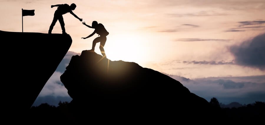 Top 7 Leadership Qualities That Transform Good Leaders into Great Ones 