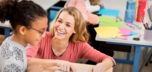 Read more about the article Northern Ireland Teachers Win 4% Pay Rise for 2025-26, Backdated to September