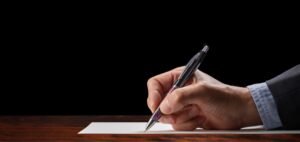 Read more about the article From Failed Invention to Global Success: The Ballpoint Pen Story