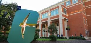 Read more about the article UNC Charlotte Ranks No. 17 Nationally for Best Value in Higher Education